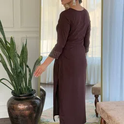 CANIZZARO Women Ethnic Motifs Embroidered Regular Thread Work Kurta with Trousers & With Dupatta image 4