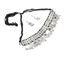 Sangria Silver-Toned Oxidised Necklace and Earrings image 4