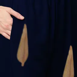 GoSriKi Floral Printed Mandarin Collar A-Line Kurta With Trousers image 3