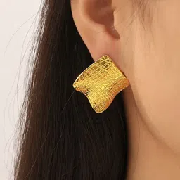 OOMPH Women Combo of 2 Gold Large Square Studs Earrings image 3