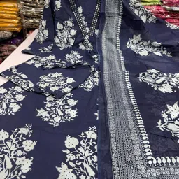 Galbaliya Women Floral Printed Regular Kurta with Palazzos & With Dupatta image 2