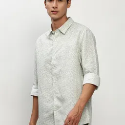 SHOWOFFFF Men Smart Slim Fit Floral Printed Casual Shirt image 5