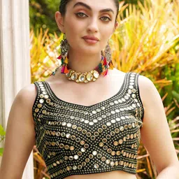 HERE&NOW Embroidered Mirror Work V-Neck Saree Blouse-picture-25