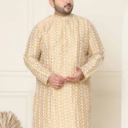 SOJANYA PLUS Men Floral Embroidered Kurta image 1