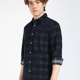Tommy Hilfiger Men Tartan Checks Opaque Checked Casual Shirt image 4