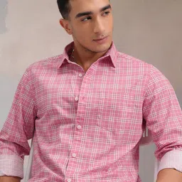 HIGHLANDER Classic Pink Slim Fit Tartan Checked Spread Collar Cotton Casual Shirt-image-41