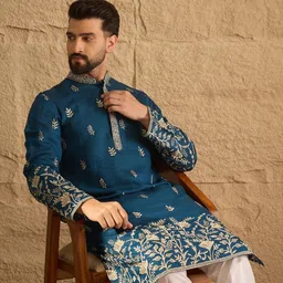 House of Pataudi Floral Embroidered Thread Work Chanderi Silk Kurta With Trousers image 4