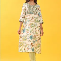 V-Mart Women Floral Printed Regular Pure Cotton Kurta with Trousers-image-11