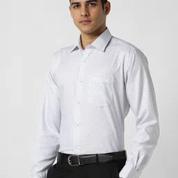 Van Heusen Men Regular Fit Spread Collar Geometric Printed Cotton Formal Shirt image 2