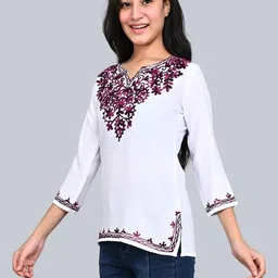 BlueWears Ethnic Motifs Embroidered V-Neck Thread Work Thread Work Kurti image 5