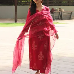 Anni Designer Women Floral Printed Kurta with Trousers & Dupatta image 4