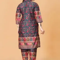 Maheshwar Printed Shirt Collar Tunic & Trousers Co-Ord Set image 4