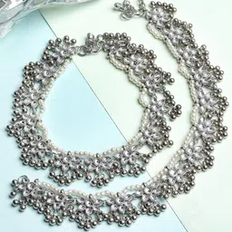 KARATCART Set Of 2 Oxidised Silver-Plated White Kundan-Studded Anklets-image-5
