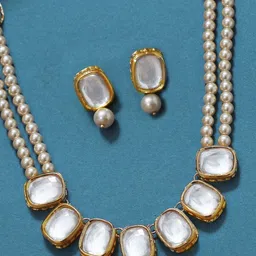 KARATCART Gold-Plated & White Pearl Beaded Polki Kundan-Studded Handcrafted Jewellery Set-picture-29