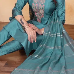 AVNISA ENTERPRISE Women Ethnic Motifs Embroidered Kurta with Trousers & Dupatta image 3