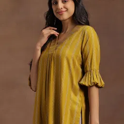 Libas Floral Printed Pleated Kurti image 5