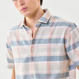 Snitch Men Checked Spread Collar Casual Shirt image 2