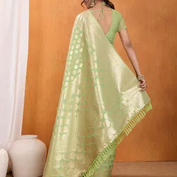 NIWAA Woven Design Zari Silk Blend Banarasi Saree image 3