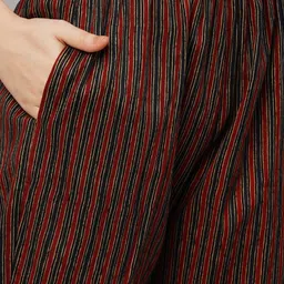 GoSriKi Women Ethnic Motifs Printed Regular Kurta with Trousers image 3