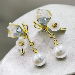 DressBerry Contemporary Drop Earrings-picture-27