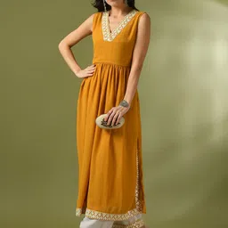 KALINI Floral Yoke Design V Neck Pleated Georgette A-Line Kurta With Palazzos-picture-20