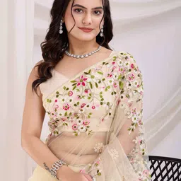 Peachmode Floral Embroidered Net Saree With Unstitched Blouse Piece image 2