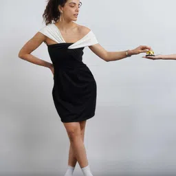 COVE AND LANE Colourblocked Off-Shoulder A-Line Dress image 2