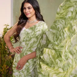 Garden Vareli Tie and Dyed Saree image 5