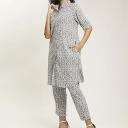 BLACK & BLAH BLAH Floral Printed Shirt Collar A-Line Pure Cotton Kurta with Trousers image 4