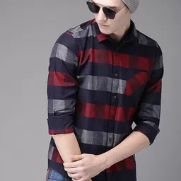 Campus Sutra Black & Red Classic Buffalo Checked Cotton Casual Shirt-image-36