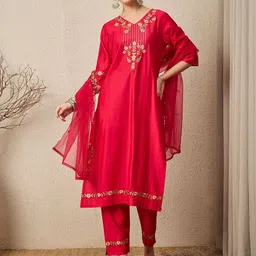 VredeVogel Women Floral Yoke Design Thread Work Straight Kurta with Trousers & Dupatta-picture-17