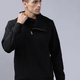 HIGHLANDER Men Black Solid Sweatshirt image 1