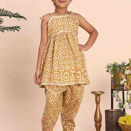 Cutiekins Girls Geometric Printed Regular Gotta Patti Kurta with Dhoti Pants-picture-26