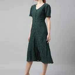 Latin Quarters Flared Sleeve Lace A-Line Midi Dress image 4