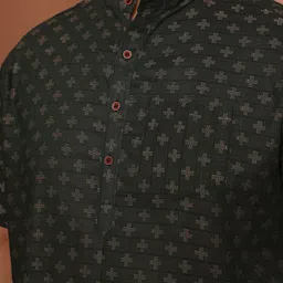 Enchanted Drapes Men Geometric Printed Thread Work Kurta image 3