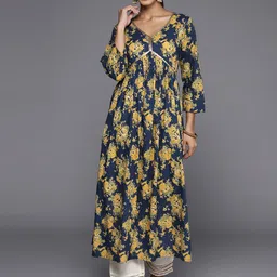 KALINI Floral Printed V-Neck Gotta Patti Cotton A-Line Kurta-picture-38