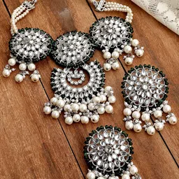 KARATCART Silver-Plated White & Green Oxidised Kundan Studded Jewellery Set-picture-42