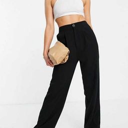 Next One Women Smart Loose Fit High-Rise Easy Wash Pleated Parallel Trousers-picture-24