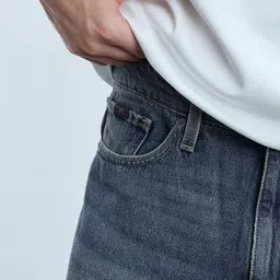 Flying Machine Men Relaxed Fit Mid-Rise Light Fade Jeans image 4