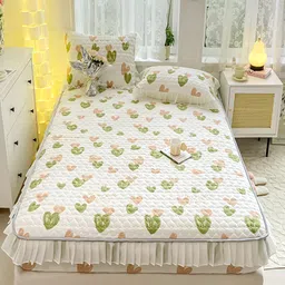 JC HOME White & Green Conversational 160 TC Fitted King Bedsheet with 2 Pillow Covers image 1
