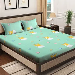 KLOTTHE Green & White Conversational-Printed 300TC Double Bedsheet with 2 Pillow Covers image 1