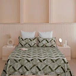 HOMEMONDE Green Geometric Cotton 210 TC King Bedsheet With 2 Pillow Covers image 1