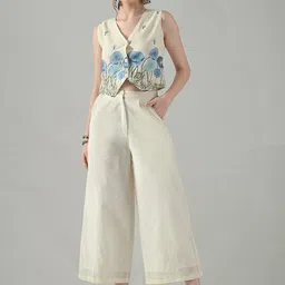 Kalini Women Off White Multicolor Thread Embroidered Cotton Co-ord Set-picture-35