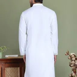 Anouk Men Geometric Embroidered Chikankari Kurta image 2