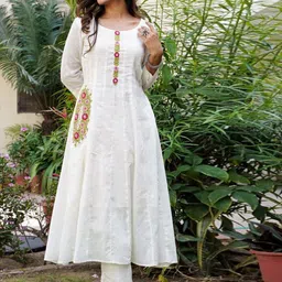 Label Tamanna Rungta Floral Embroidered Thread Work Pure Cotton Anarkali Kurta Set-picture-24