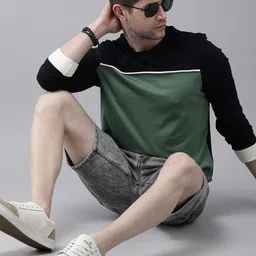 The Roadster Lifestyle Co Men Black  Green Colourblocked Pure Cotton T-shirt-picture-42