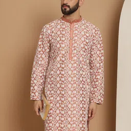 Anouk Peach-Coloured Floral Embroidered Thread Work Detailed Silk Cotton Straight Kurta-picture-11