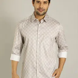 Indian Terrain Slim Fit Geometric Printed Spread Collar Casual Shirt-image-70