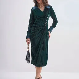 ESPYR By Tokyo Talkies Women Ruched Wrap Velvet Midi Dress-image-2