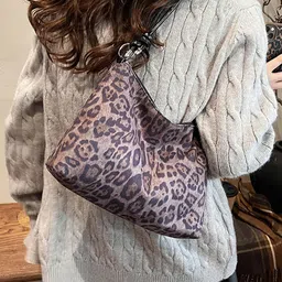 corsica DressBerry Oversized Structured Handheld Bag with Quilted image 5